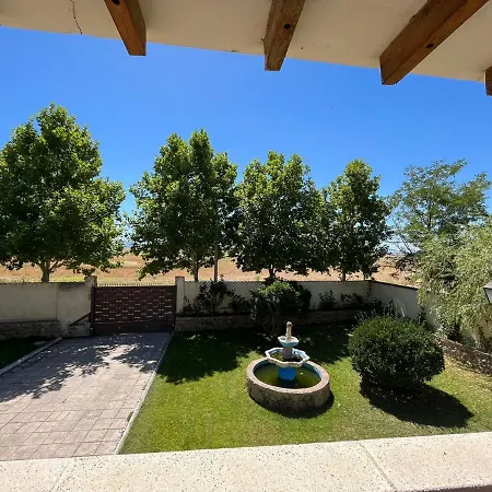 Nogueroles Villa Sanchidrian