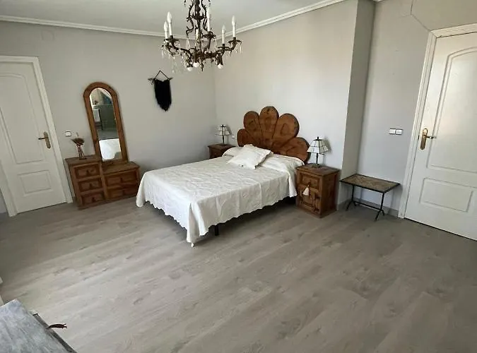 Nogueroles Villa Sanchidrian